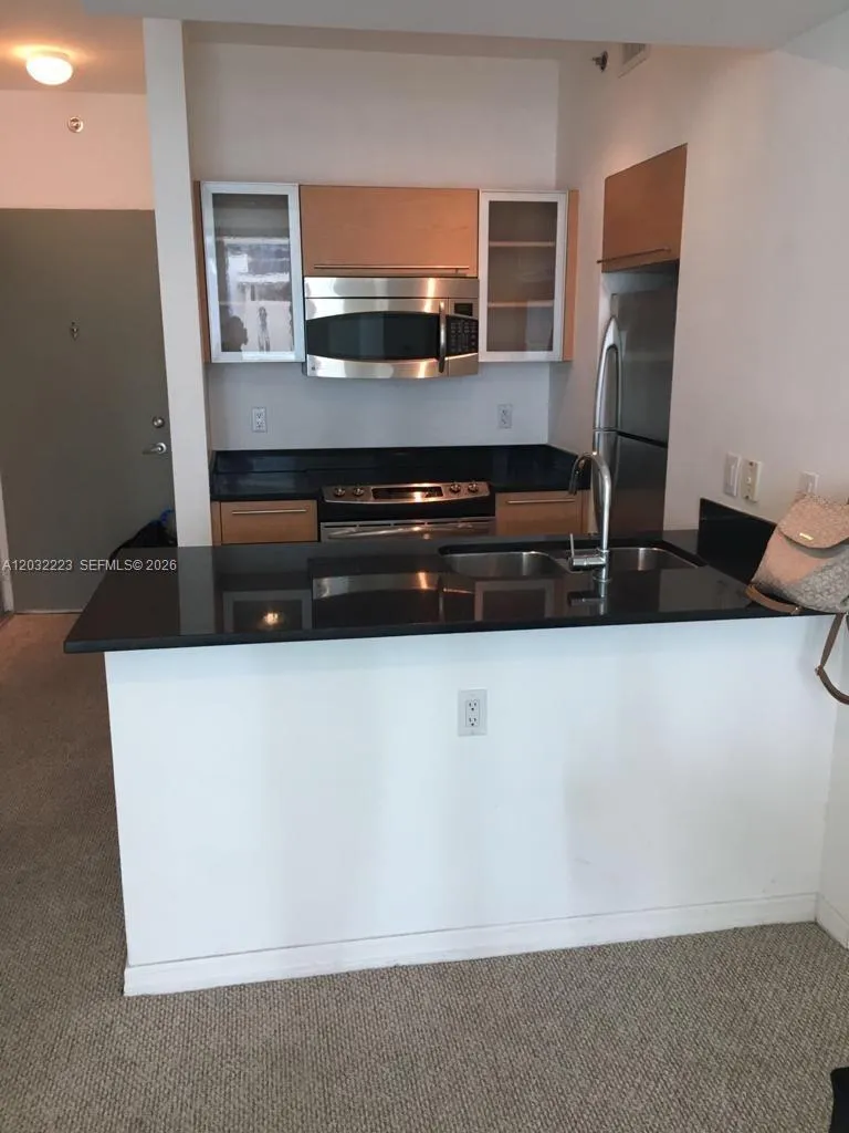 950 Brickell Bay Dr # 701, Miami FL 33131