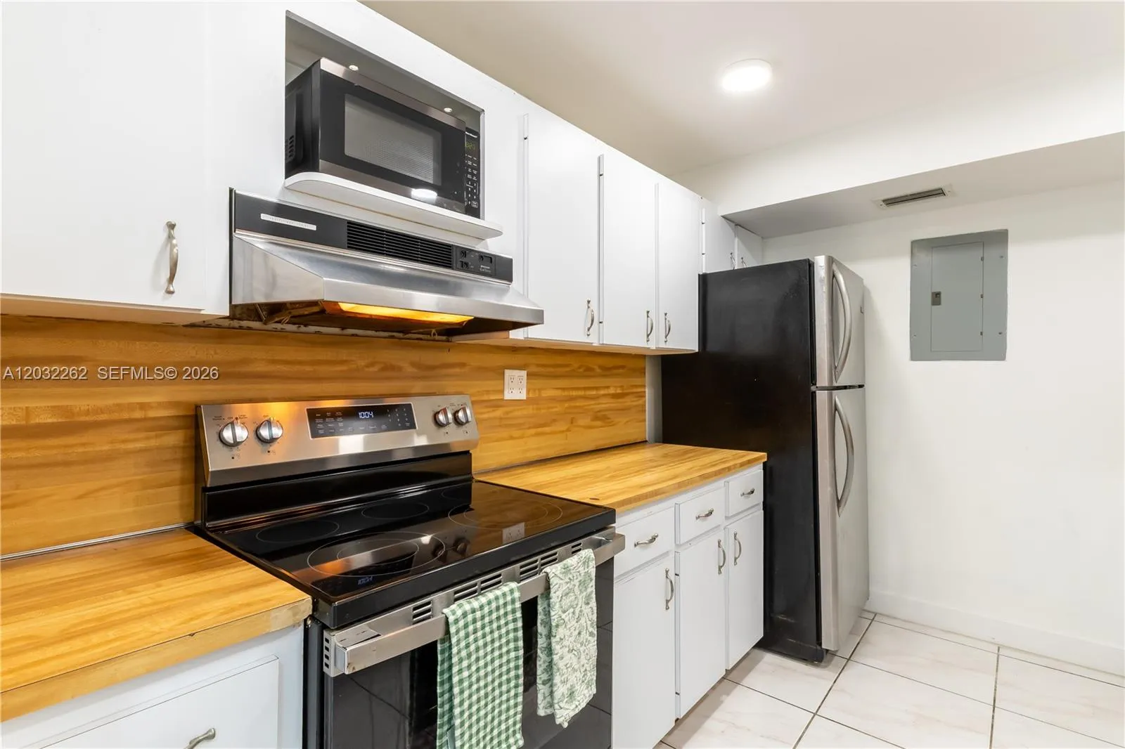 7933 E West Dr # 1025, North Bay Village FL 33141