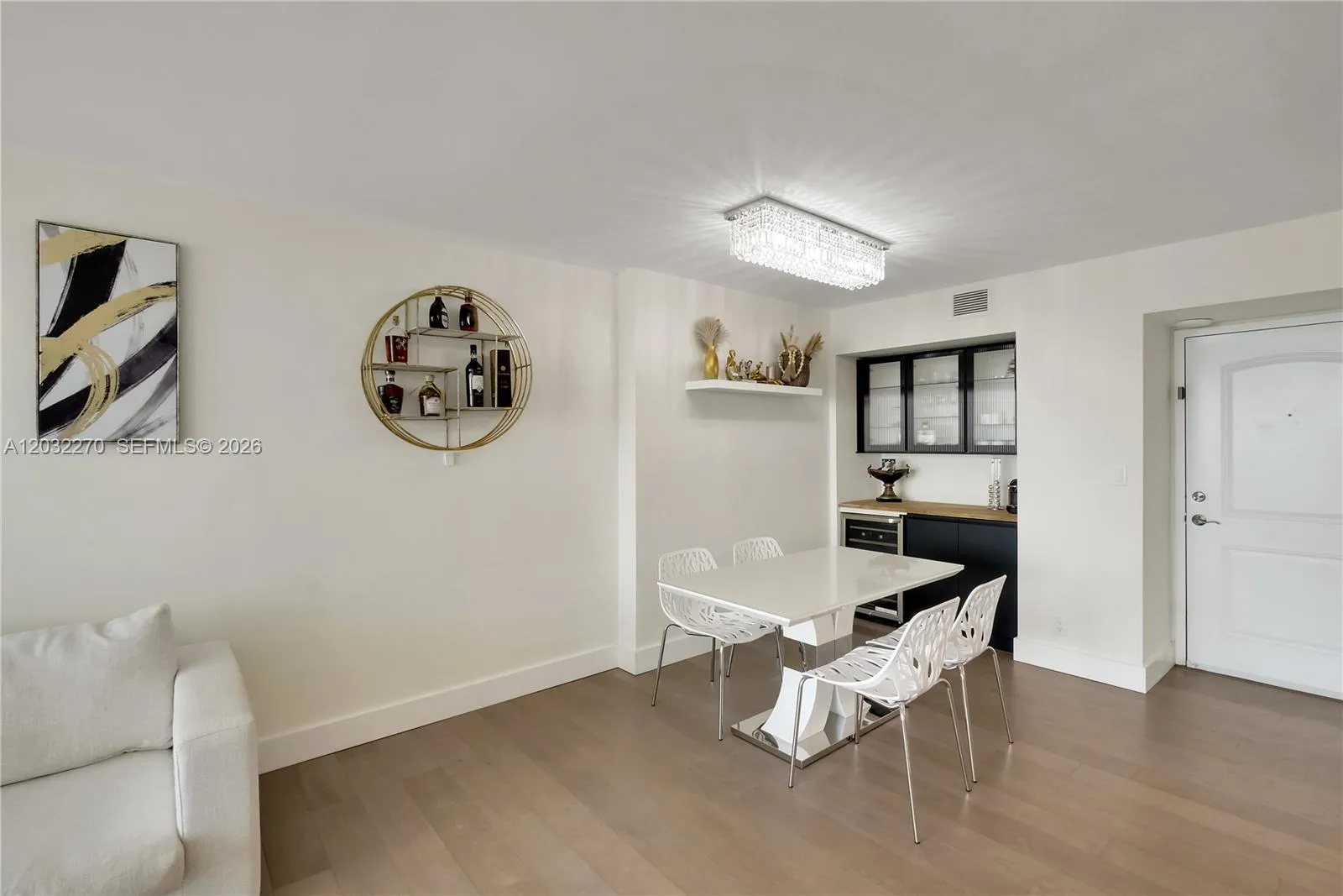 100 Bayview Dr # 1008, Sunny Isles Beach FL 33160