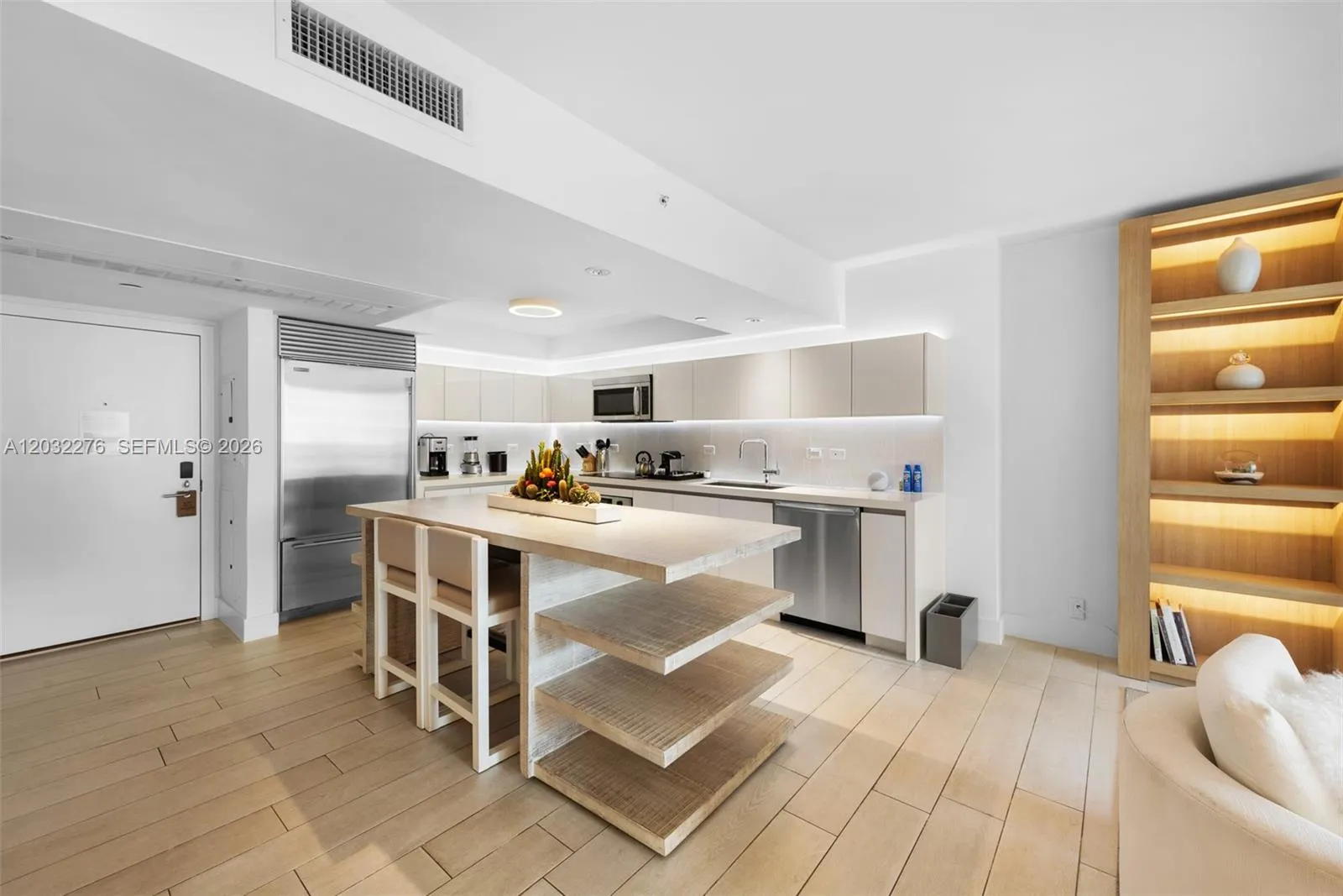 102 24th St # 1406, Miami Beach FL 33139