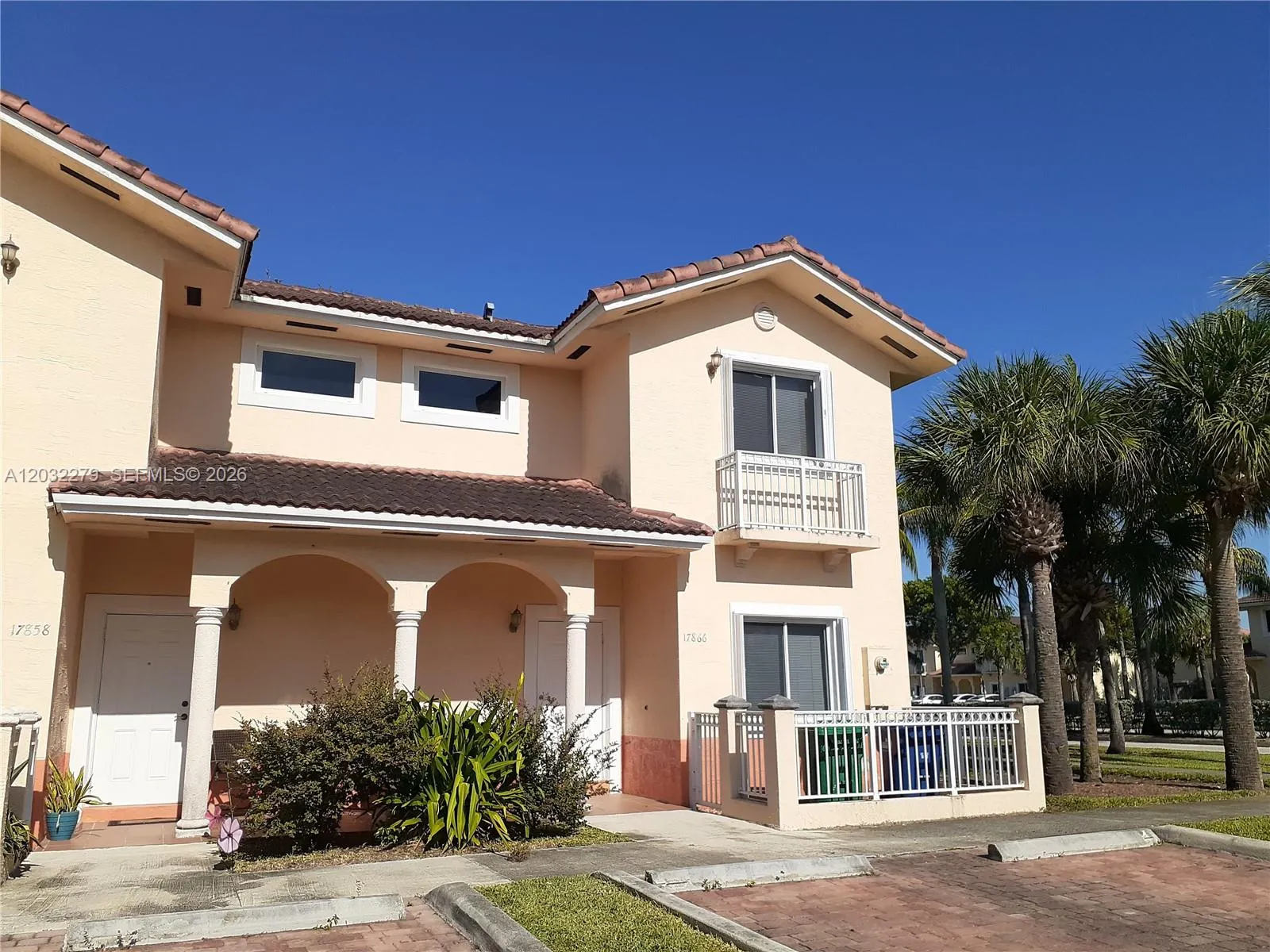 17866 NW 74th Ct, Hialeah FL 33015