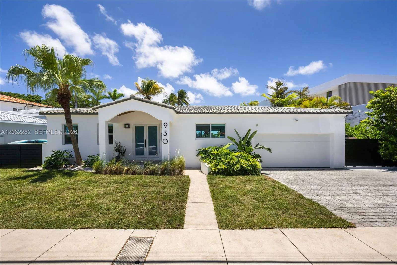 930 Stillwater Dr, Miami Beach FL 33141