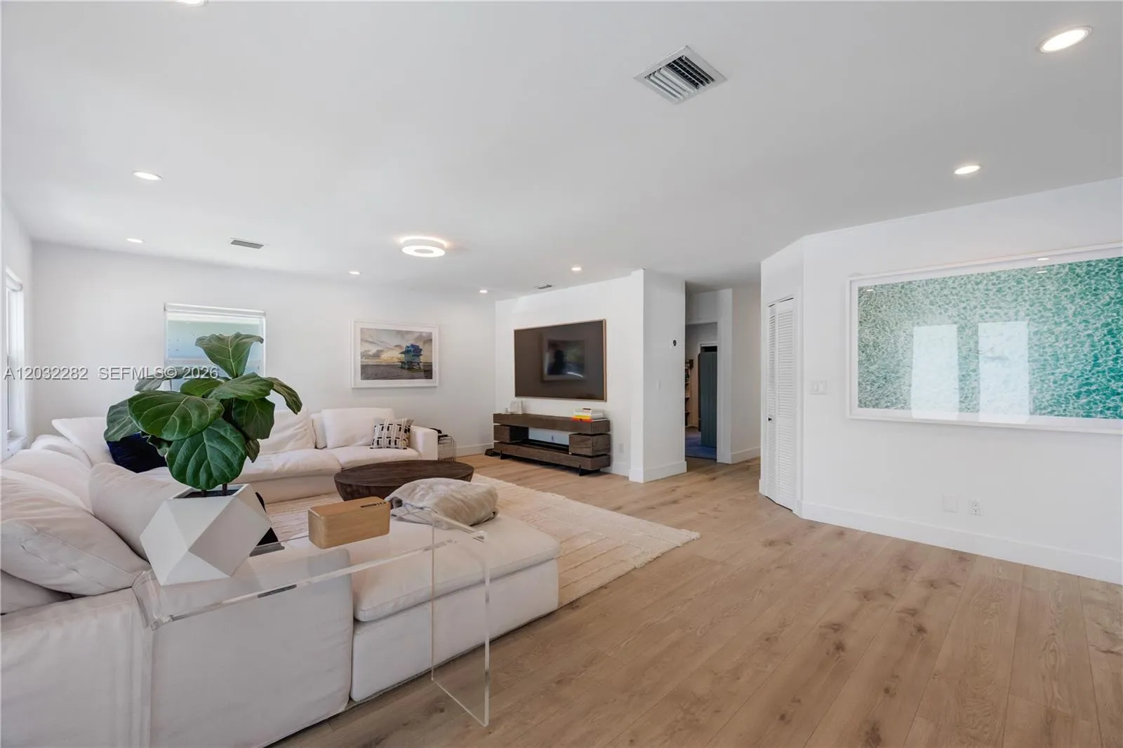 930 Stillwater Dr, Miami Beach FL 33141