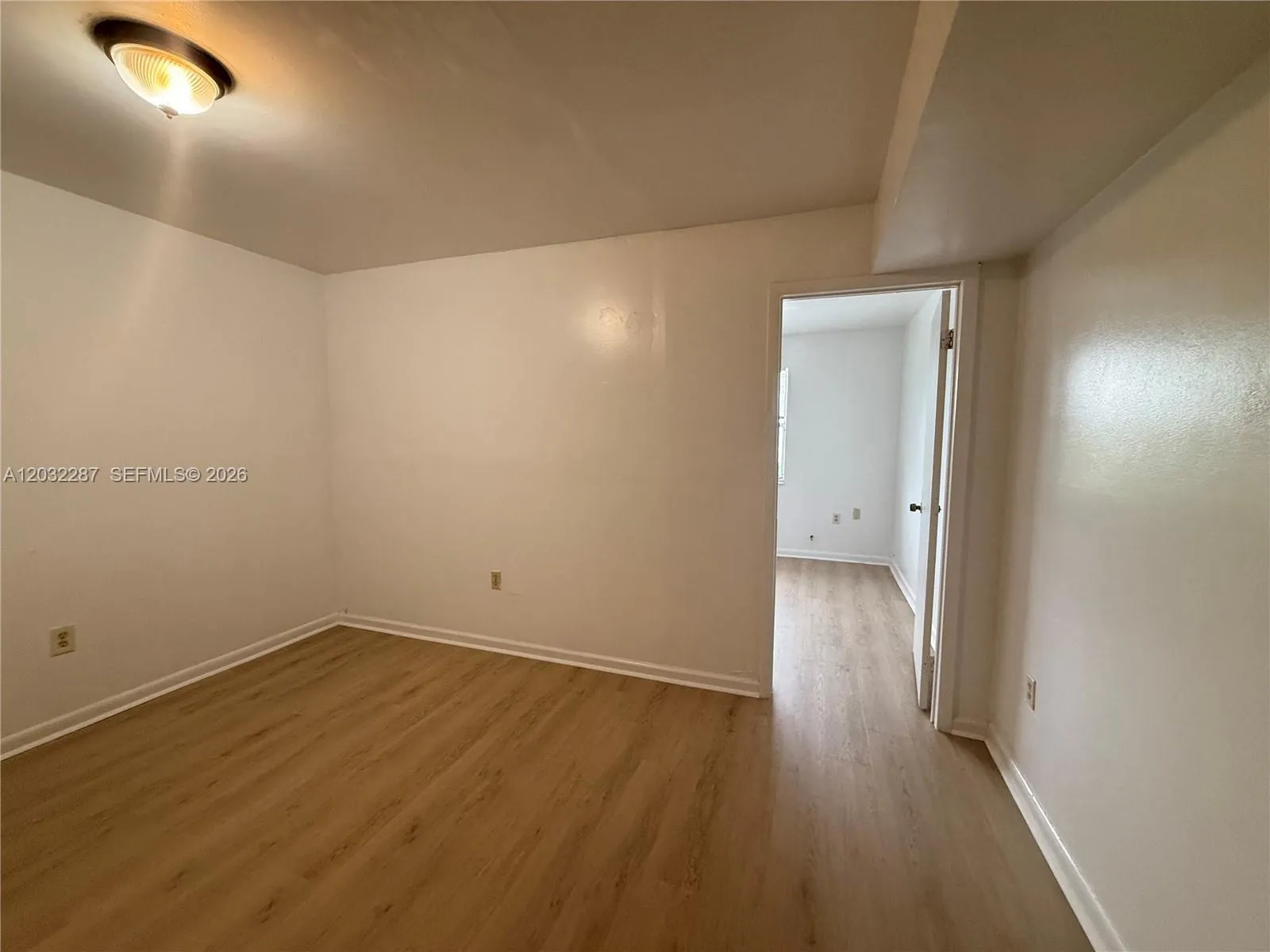 12215 W Dixie Hwy # 306, North Miami FL 33161