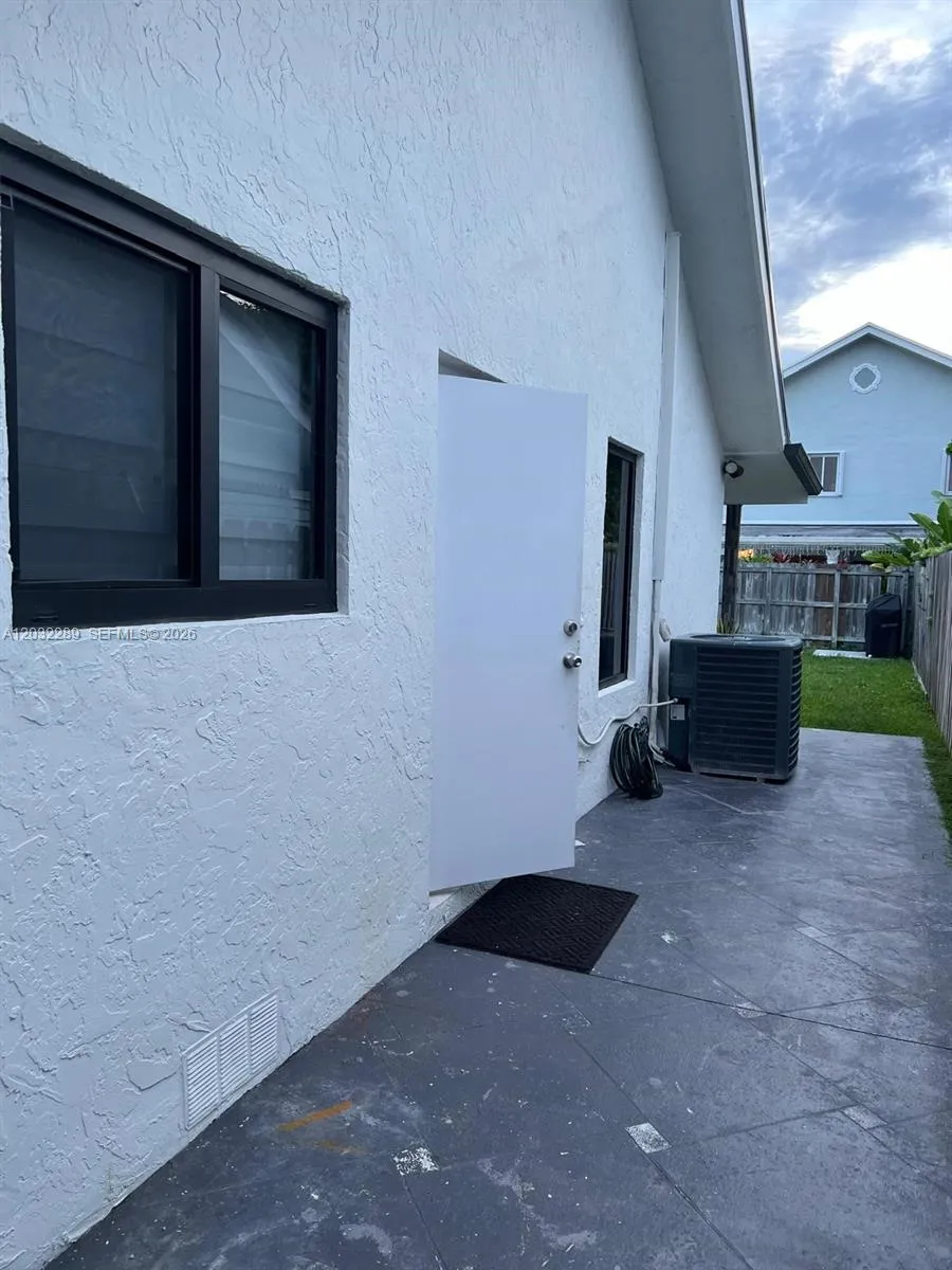 10822 SW 142nd Ct, Miami FL 33186