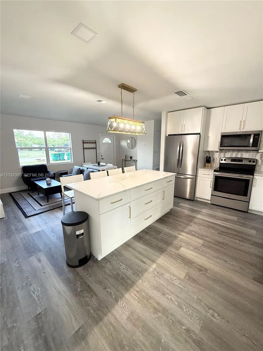 801 Broadhag Dr, Punta Gorda FL 33950