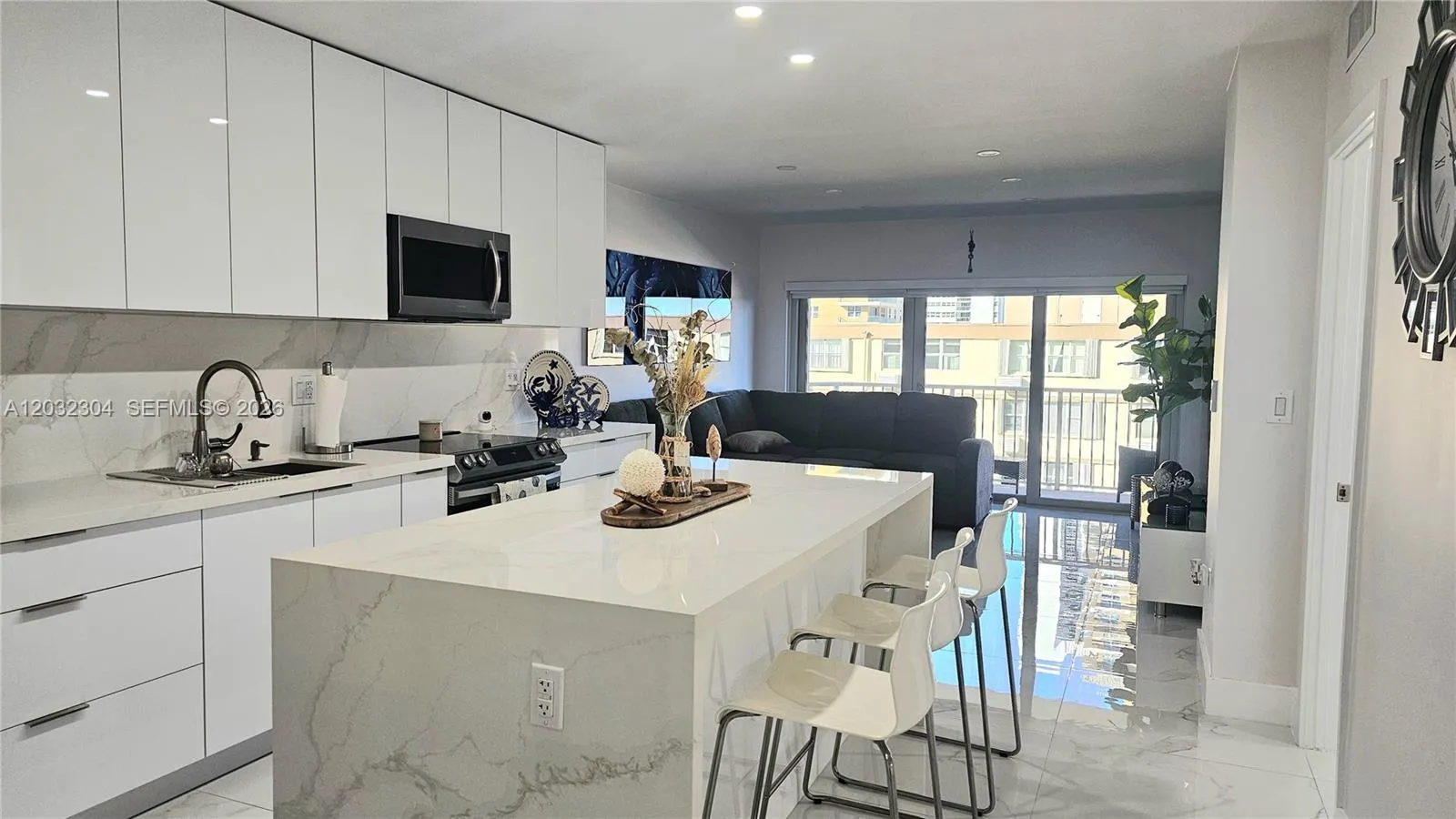 1950 S Ocean Dr # 3D, Hallandale Beach FL 33009
