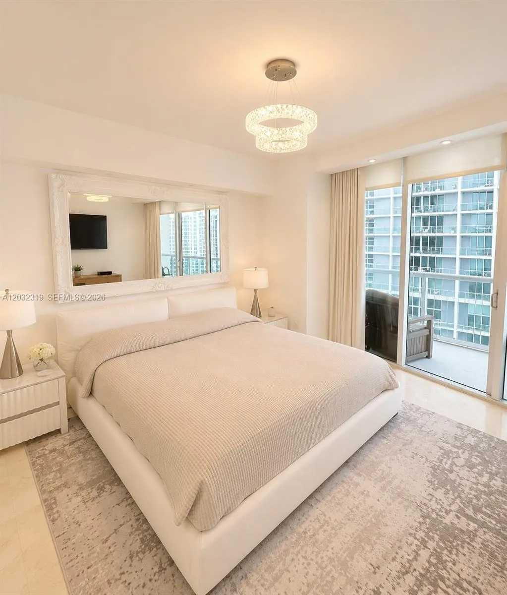 495 Brickell Ave # 3206, Miami FL 33131