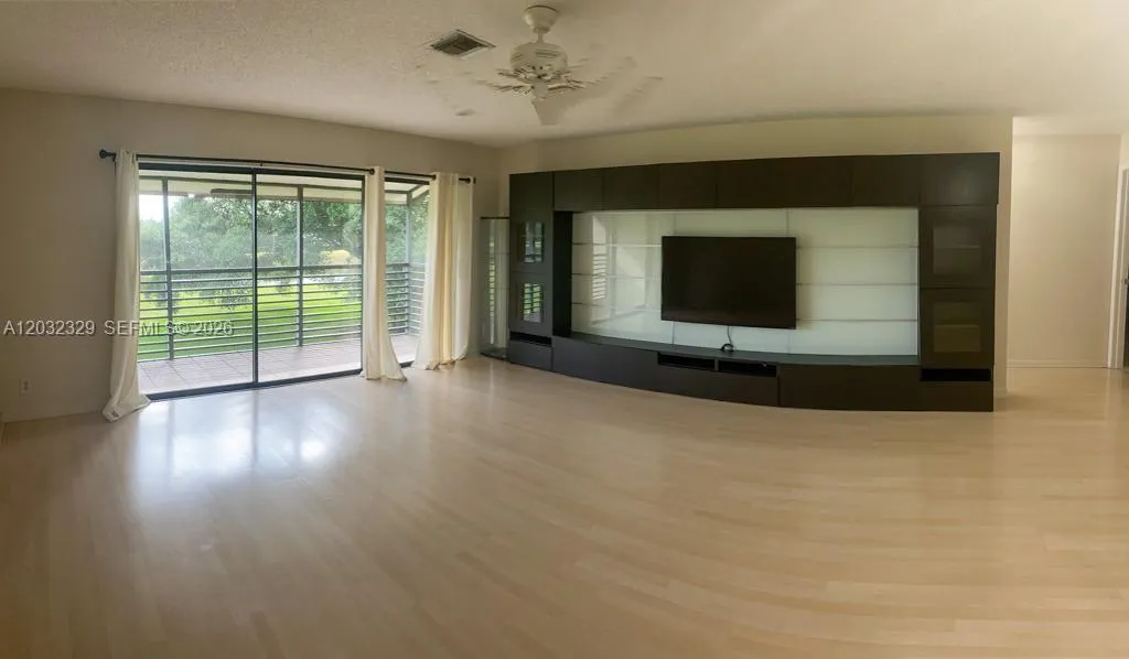 125 S Laurel Dr # 506, Margate FL 33063