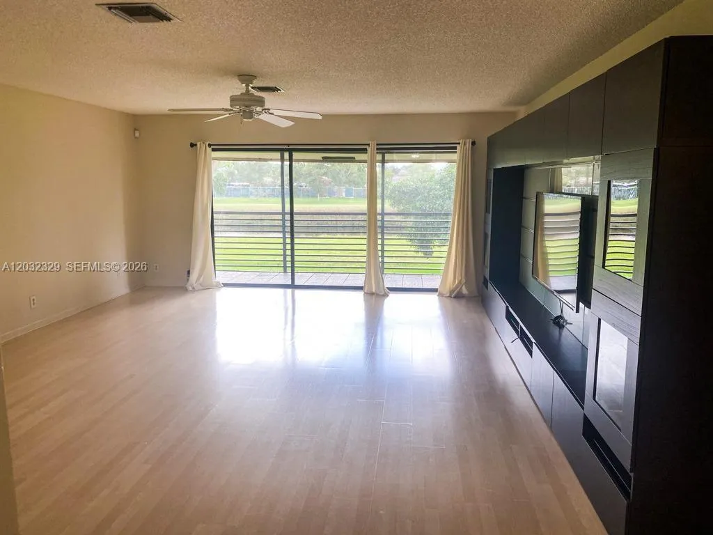 125 S Laurel Dr # 506, Margate FL 33063