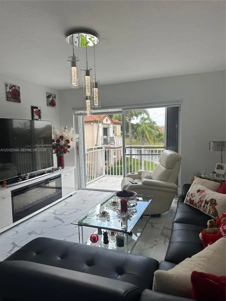 1200 SW 113th Ter # 202, Pembroke Pines FL 33025