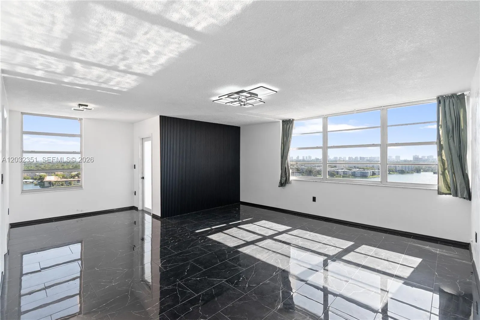 1351 NE Miami Gardens Dr # 1506E, Miami FL 33179
