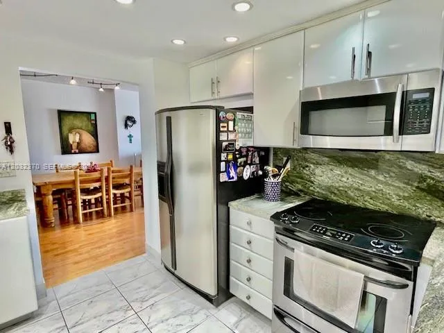 500 Bayview Dr # 1923, Sunny Isles Beach FL 33160