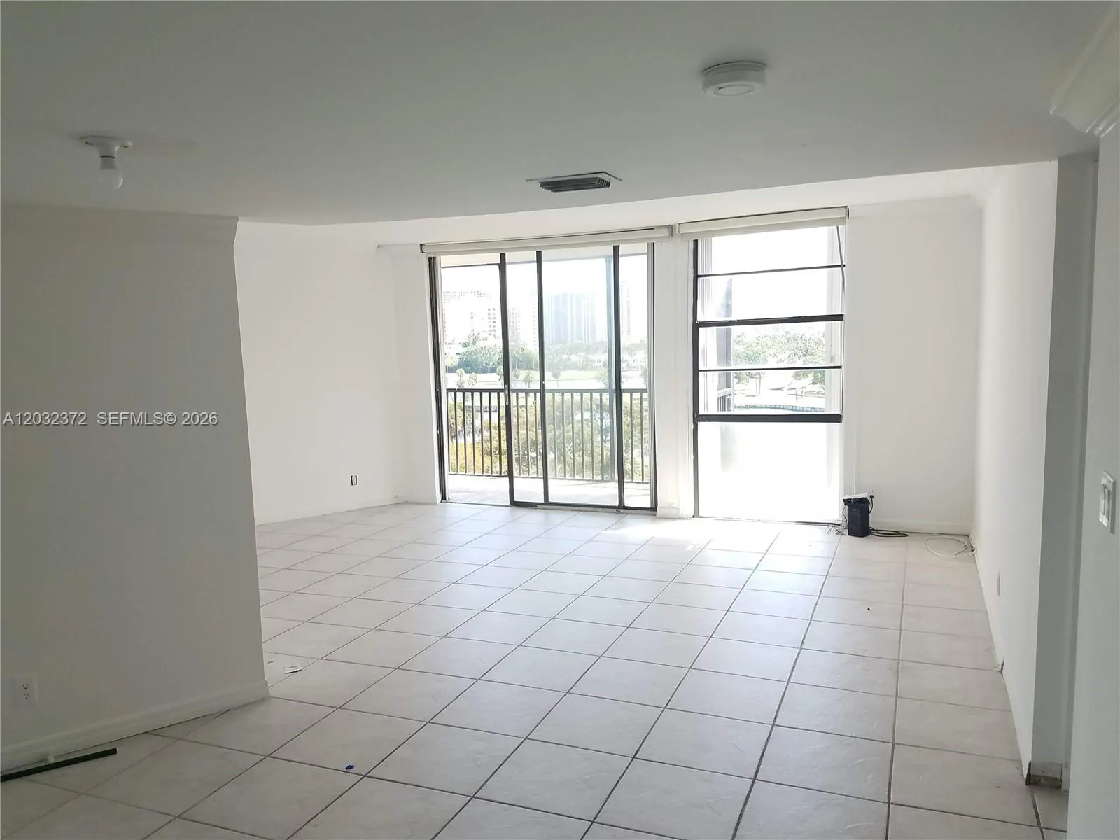 3475 N Country Club Dr # 805, Aventura FL 33180