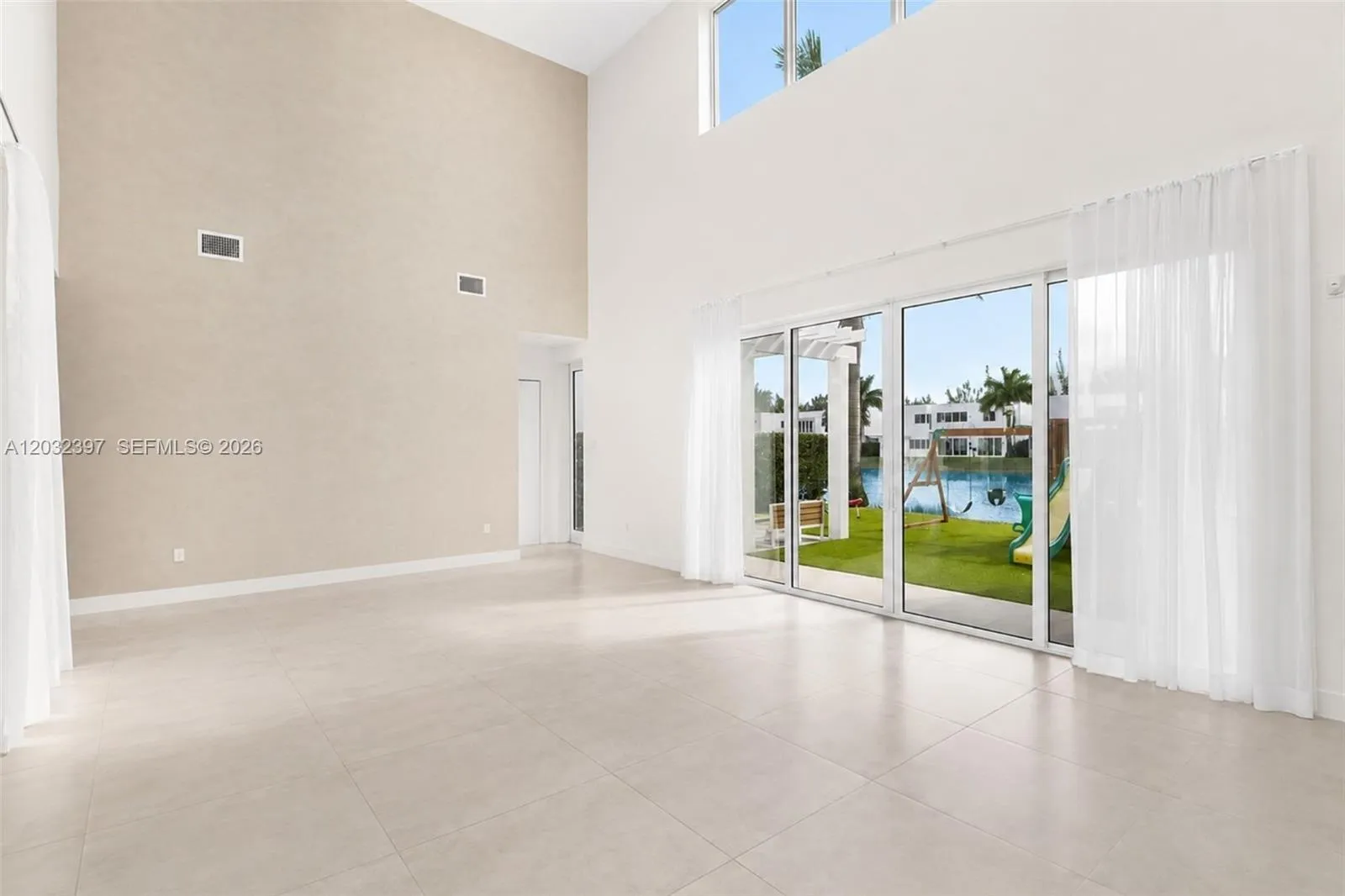 10286 NW 75th Ter, Doral FL 33178