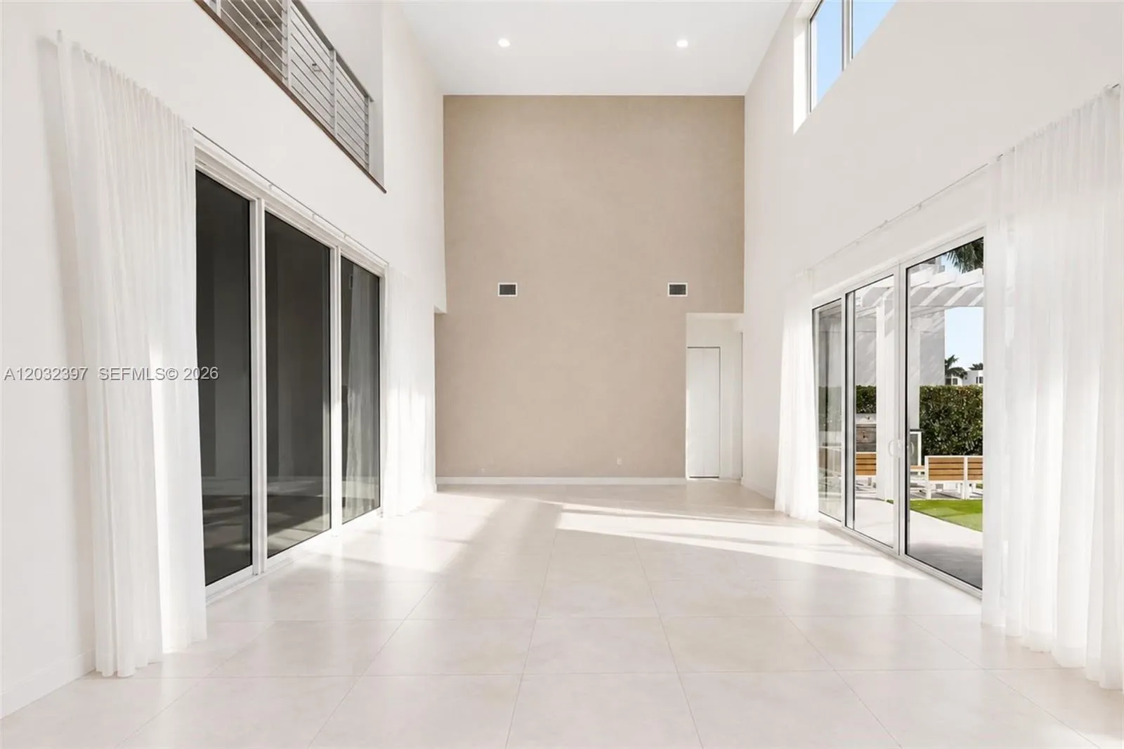 10286 NW 75th Ter, Doral FL 33178