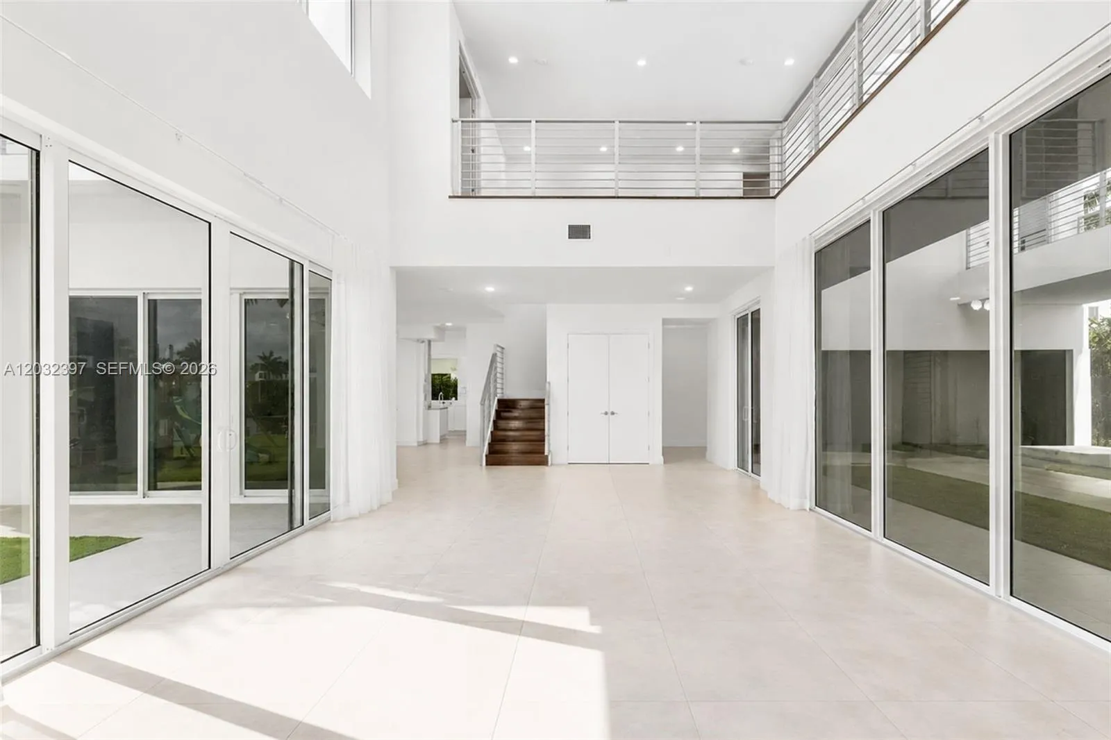 10286 NW 75th Ter, Doral FL 33178