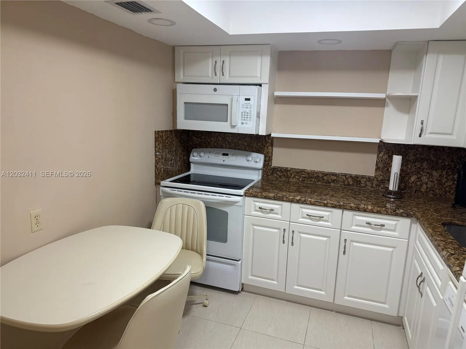 851 Three Islands Blvd # 511, Hallandale Beach FL 33009