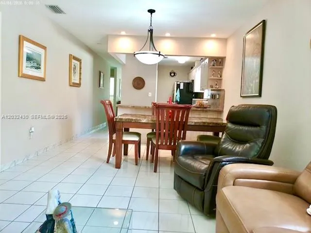 6527 W 22nd Ln, Hialeah FL 33016