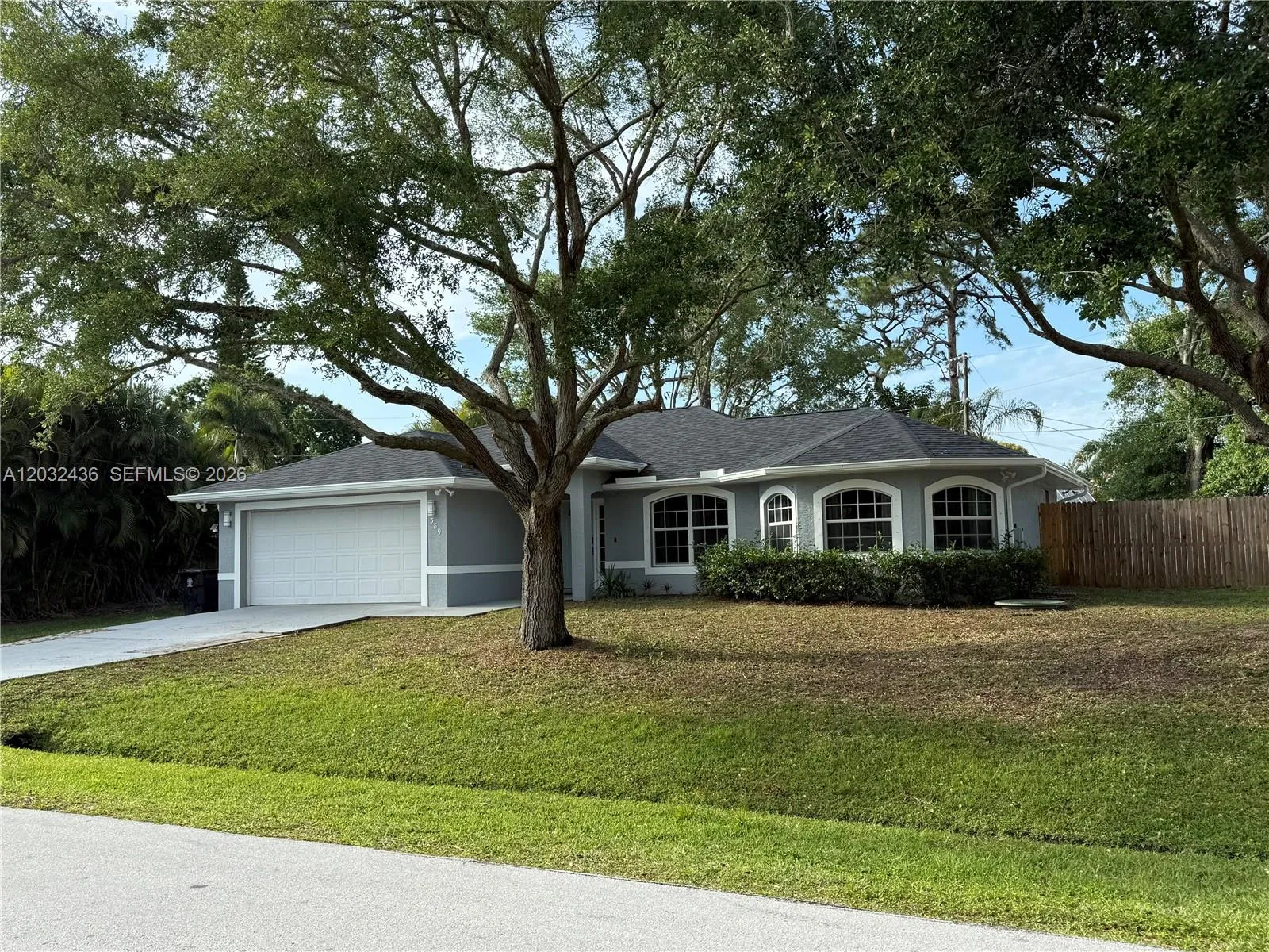 389 NE Surfside Ave, Port St. Lucie FL 34983