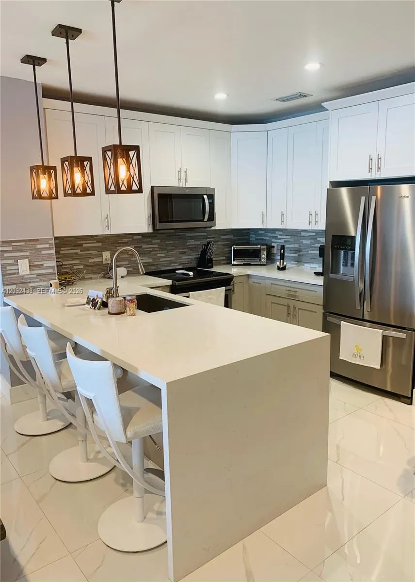 223 SW 120th Ave # 0, Pembroke Pines FL 33025