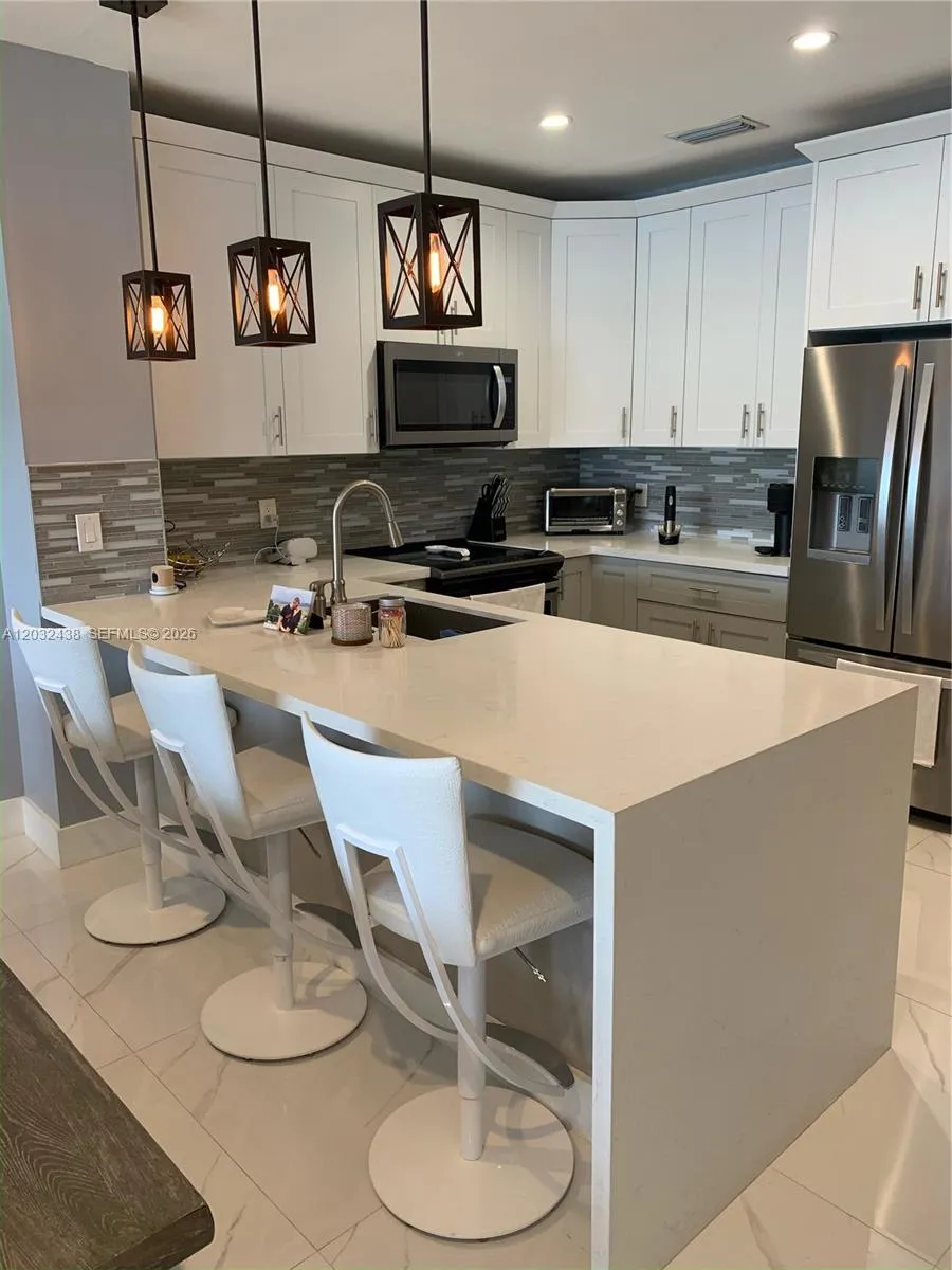 223 SW 120th Ave # 0, Pembroke Pines FL 33025