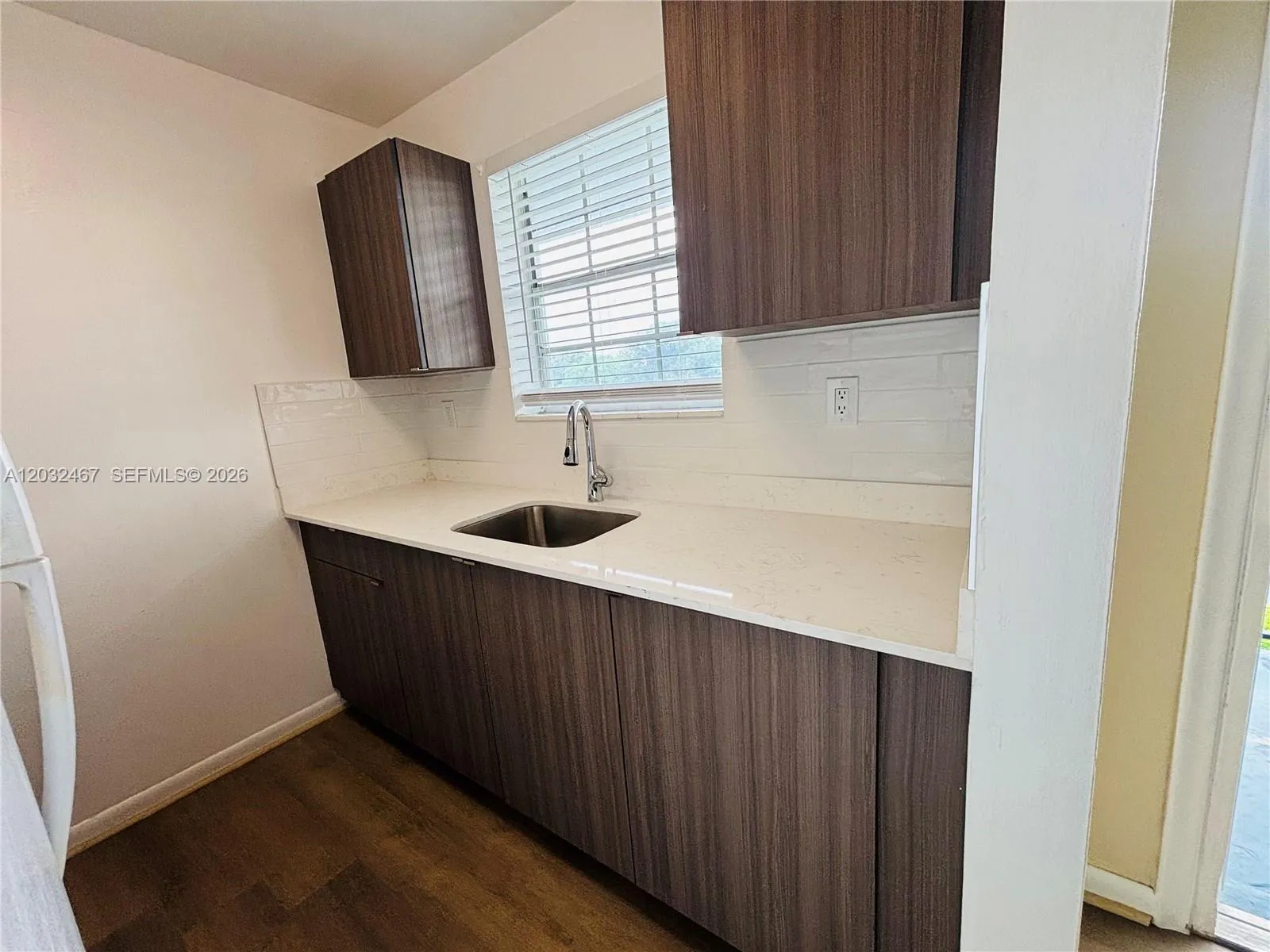 6661 SW 18th St # 206, Pembroke Pines FL 33023