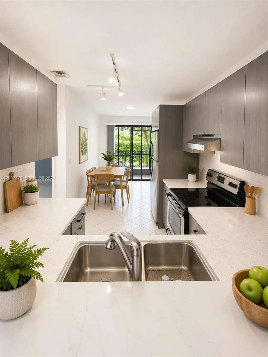 1445 Amanda St # 1445, Hollywood FL 33020