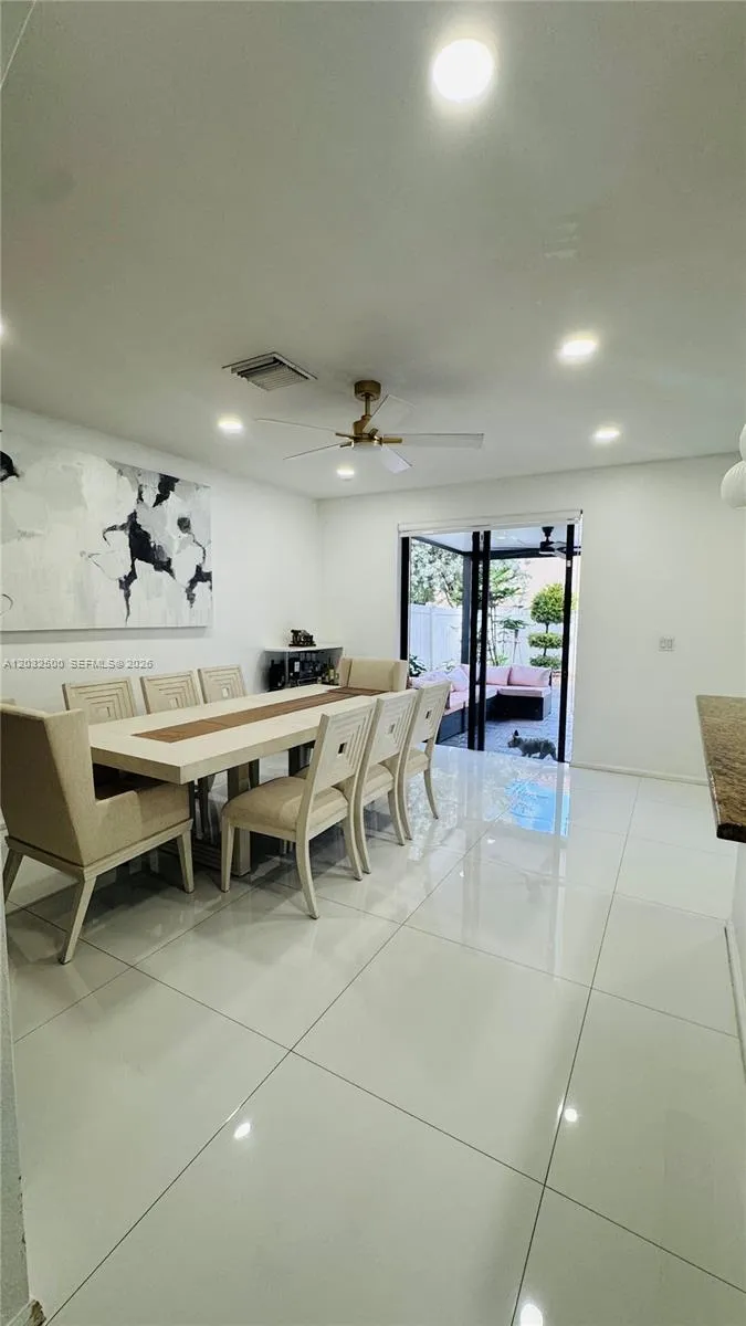 3355 W 90th Ter, Hialeah FL 33018