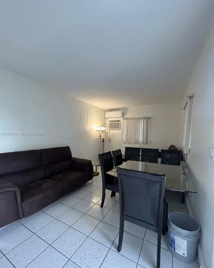 2370 NW 153rd St, Miami Gardens FL 33054