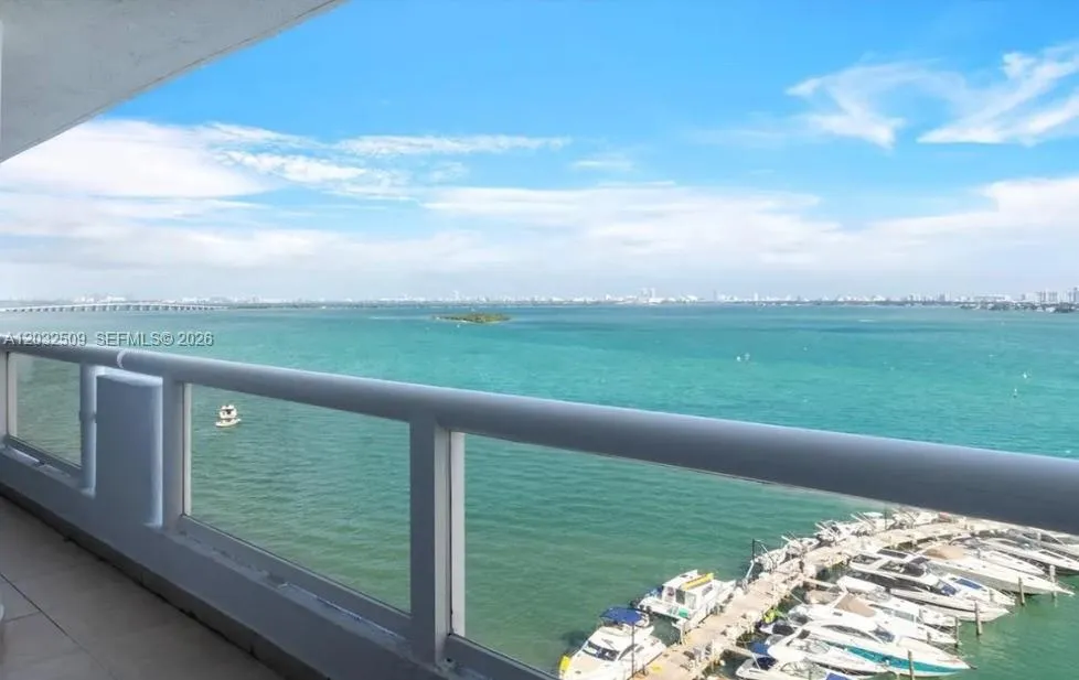 1717 N Bayshore Dr # 1533, Miami FL 33132