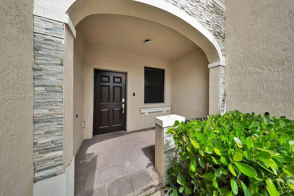23130 SW 127th Ct, Miami FL 33170