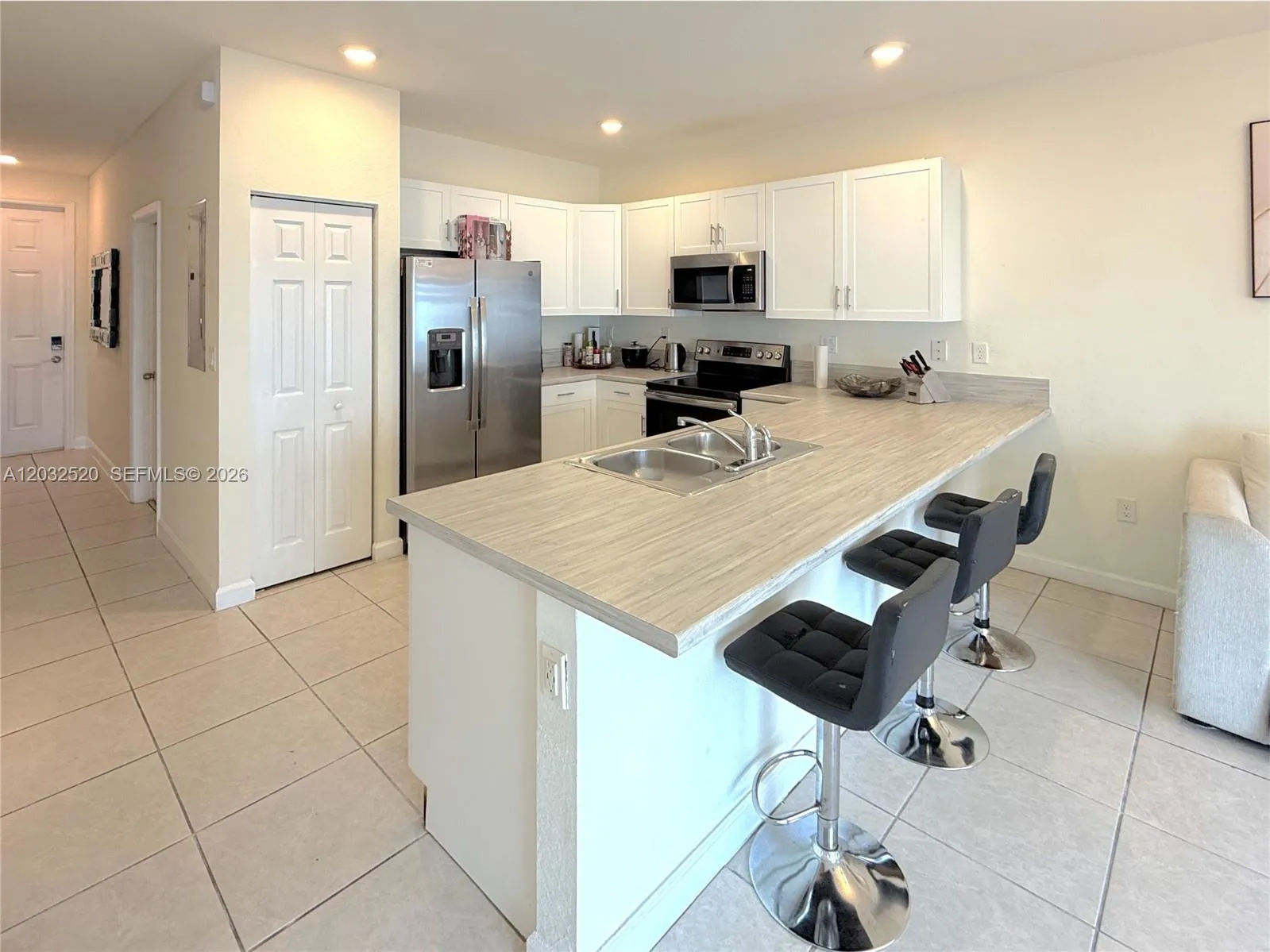 10606 W 32nd Ln, Hialeah FL 33018