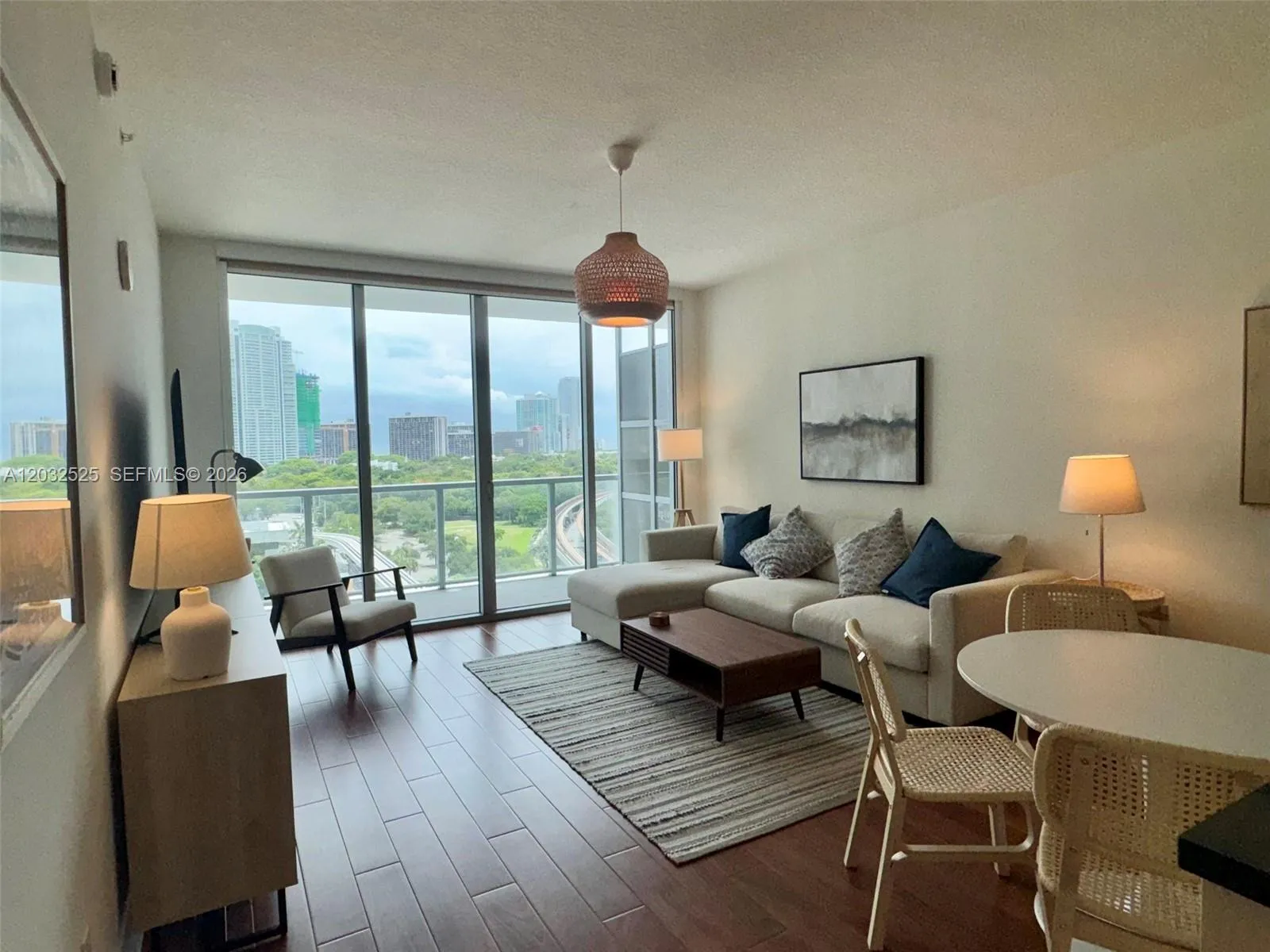 79 SW 12th St # 1502, Miami FL 33130