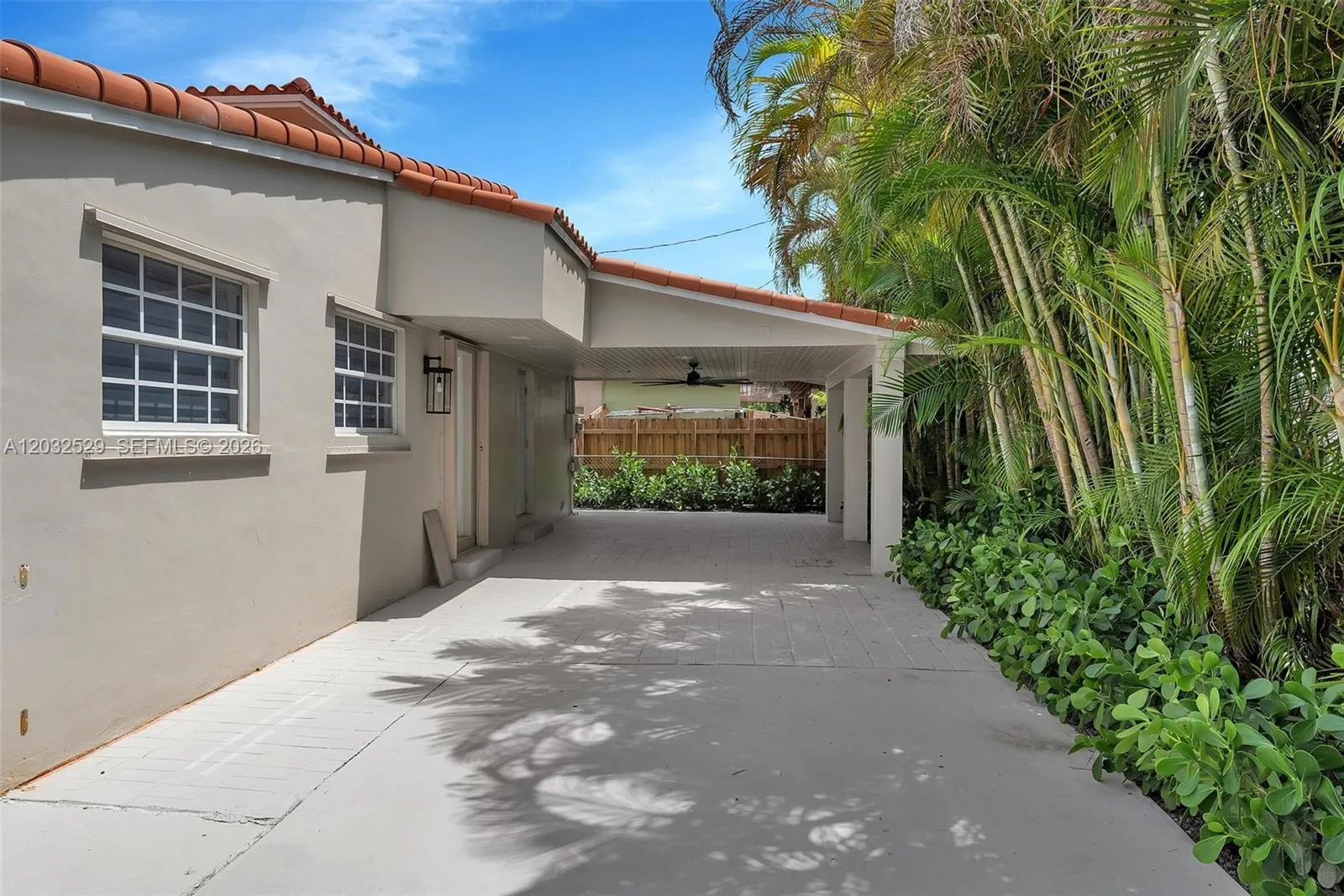 424 W 13th St, Hialeah FL 33010