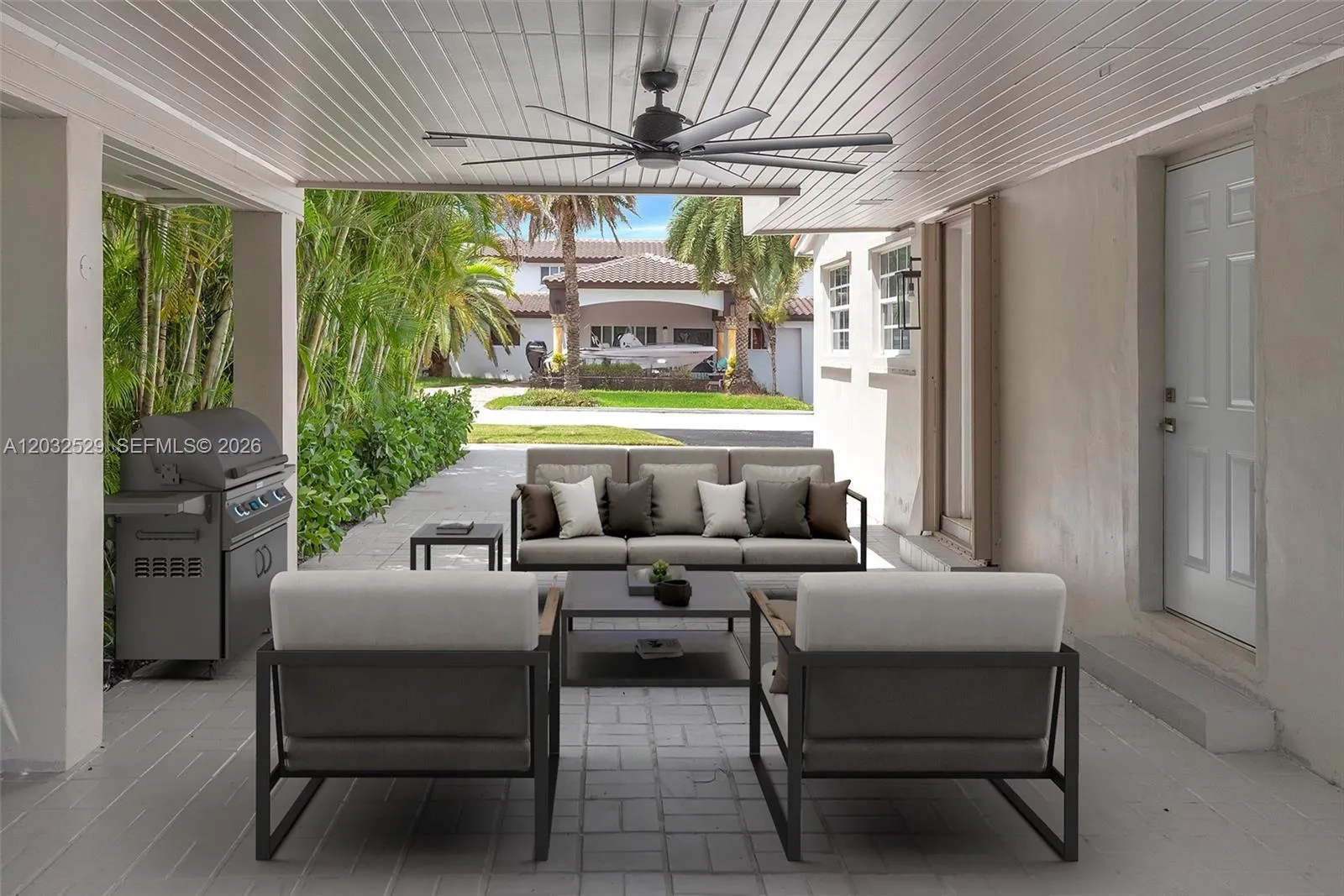424 W 13th St, Hialeah FL 33010