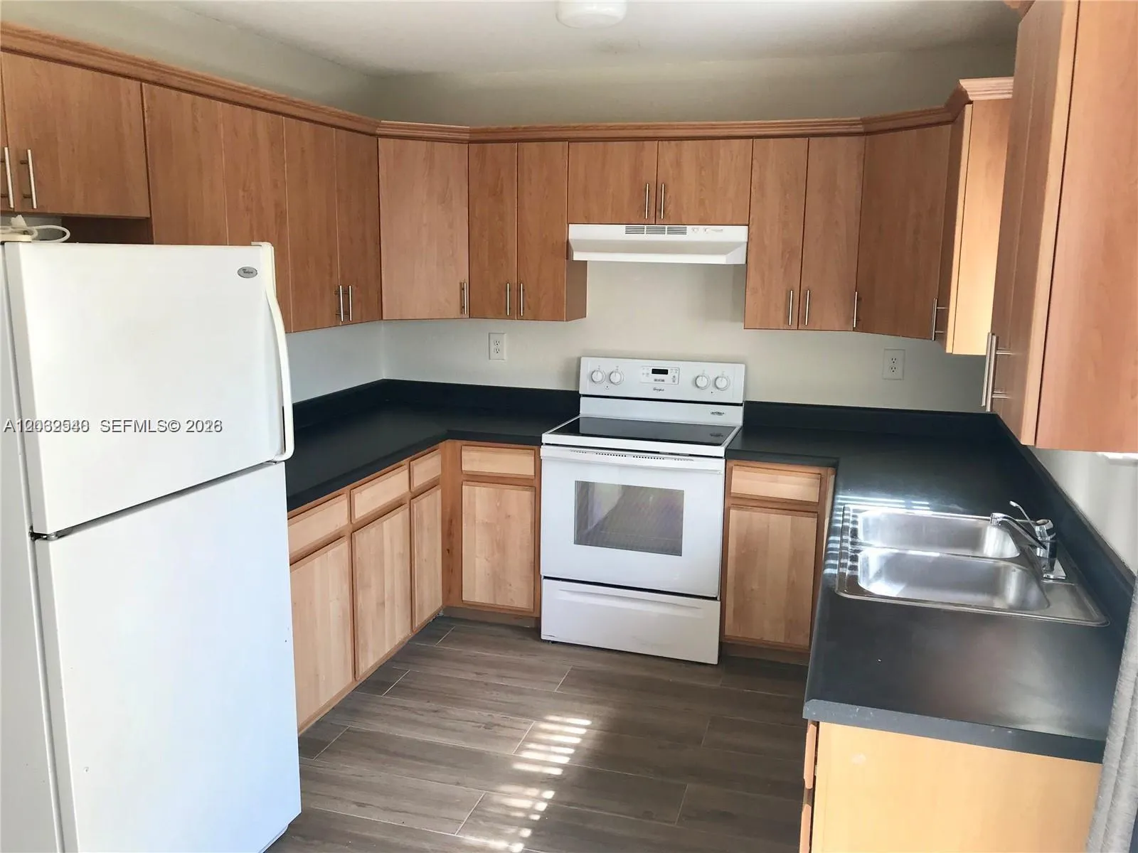 2090 NE 167th St # 112, North Miami Beach FL 33162