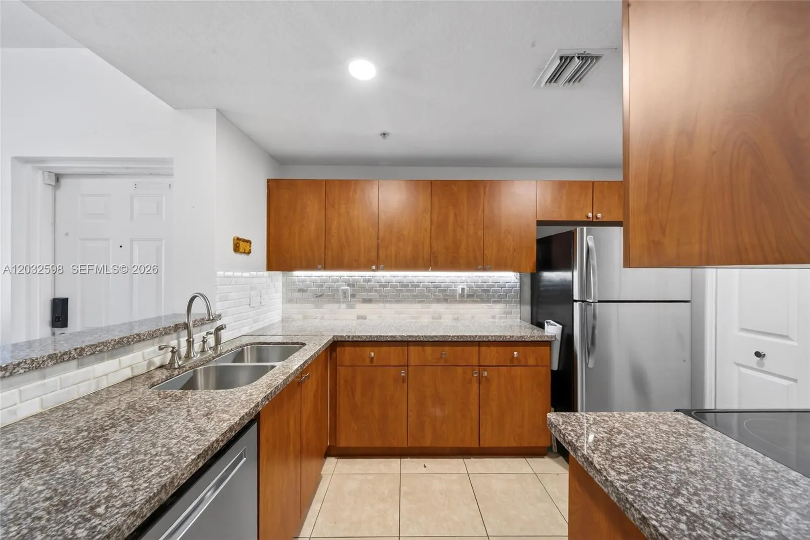 6670 NW 114th Ave # 602, Doral FL 33178