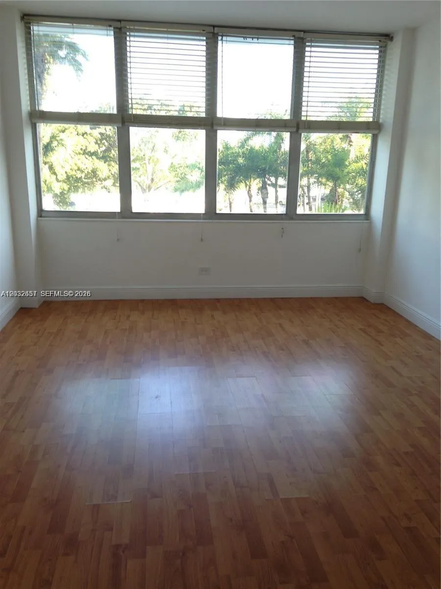 7441 Wayne Ave # 2O, Miami Beach FL 33141