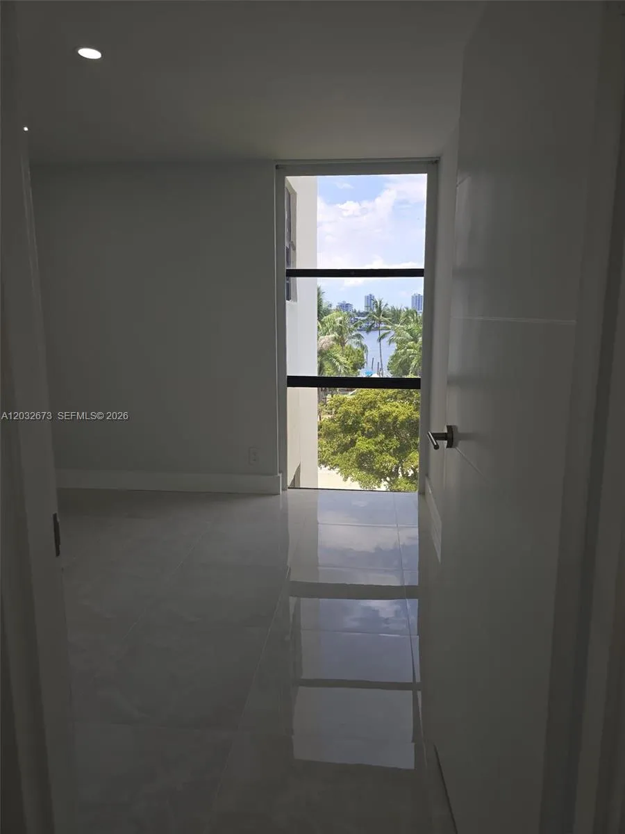 17021 N Bay Rd # 601, Sunny Isles Beach FL 33160