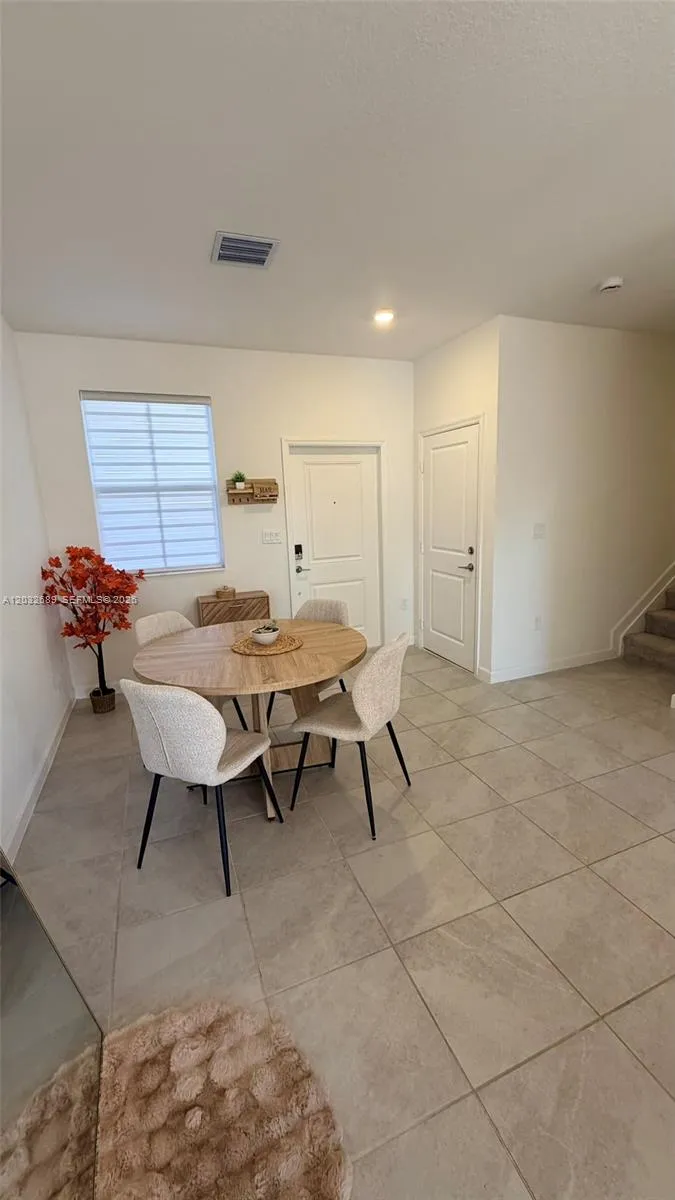 2424 SE 29th St, Homestead FL 33035