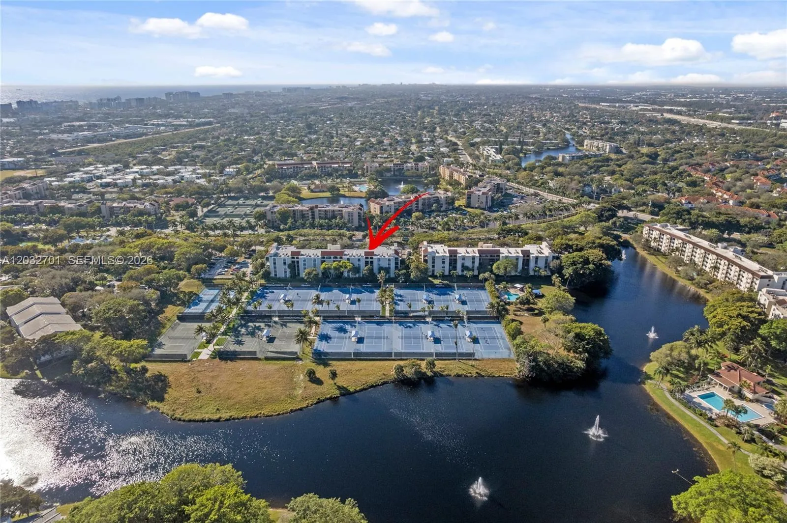 825 Egret Cir # 504, Delray Beach FL 33444