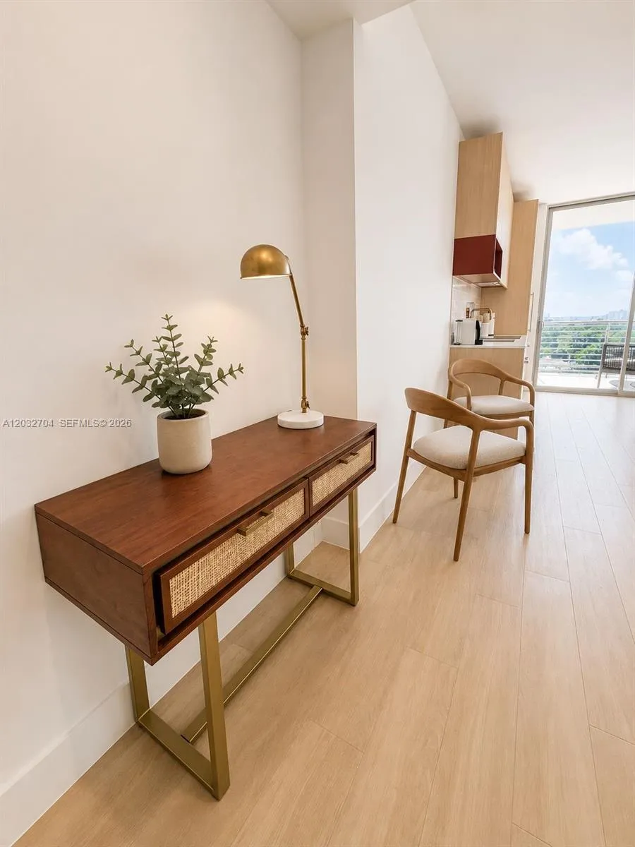 32 st 90 ne # 926, Miami FL 33127