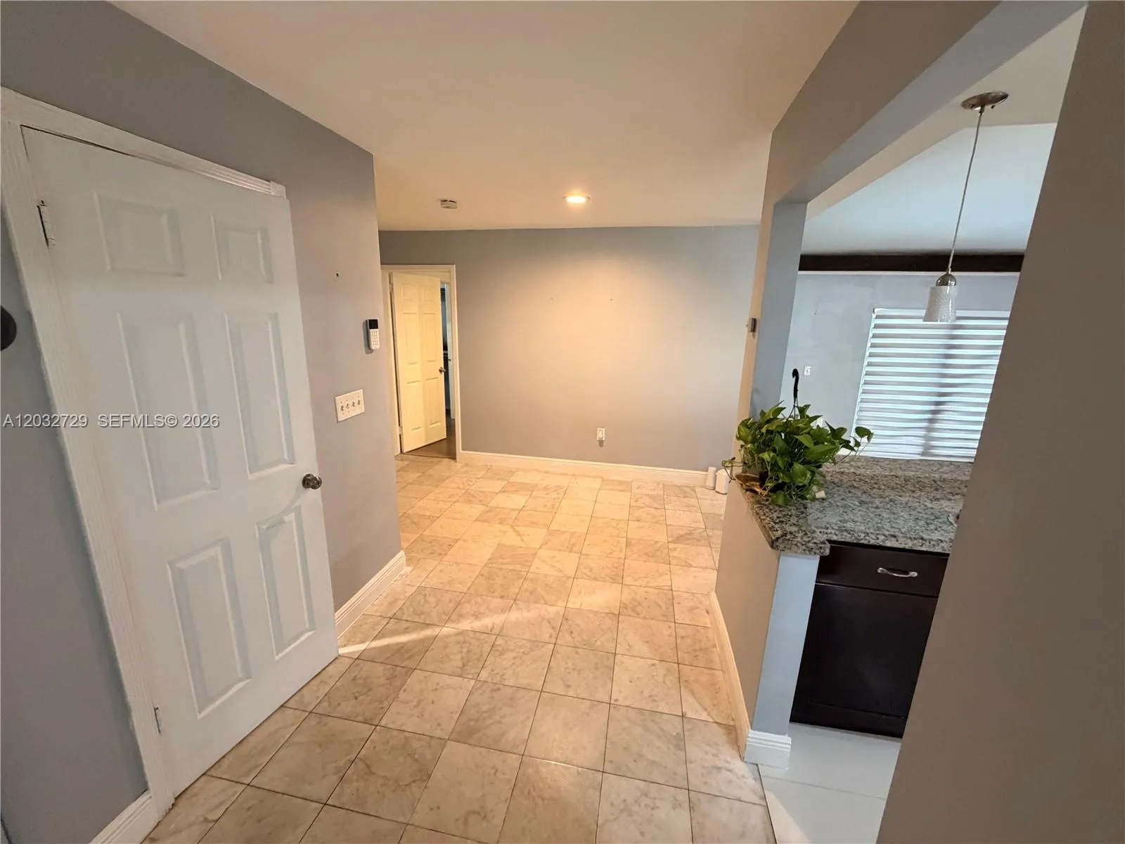 20451 NE 10th Pl # 20451, Miami FL 33179