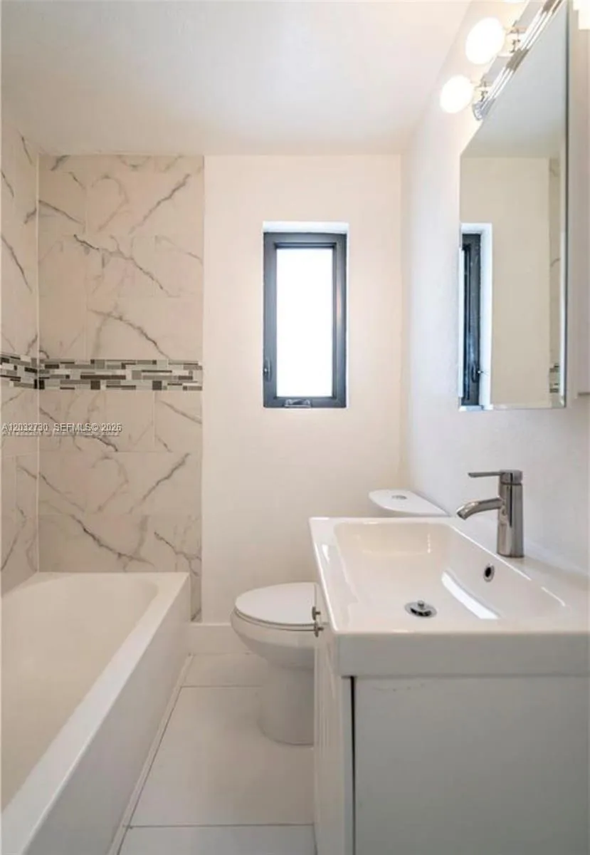 7935 Crespi Blvd # 3, Miami Beach FL 33141