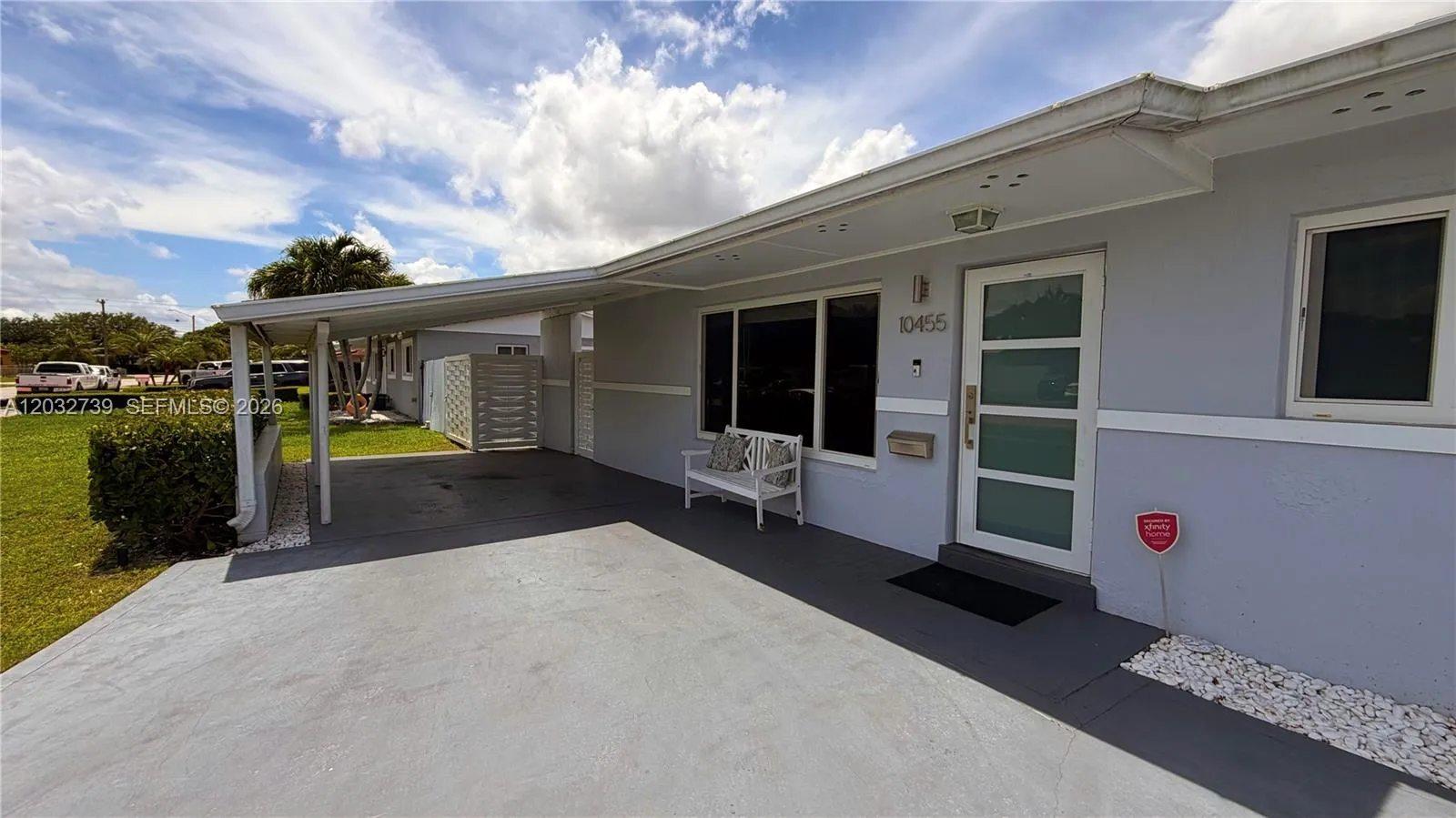 10455 SW 42nd Ter, Miami FL 33165