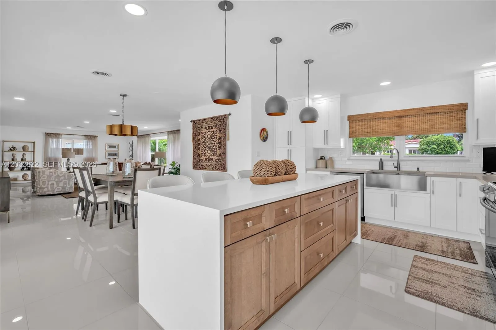 2104 NE 63rd St, Fort Lauderdale FL 33308