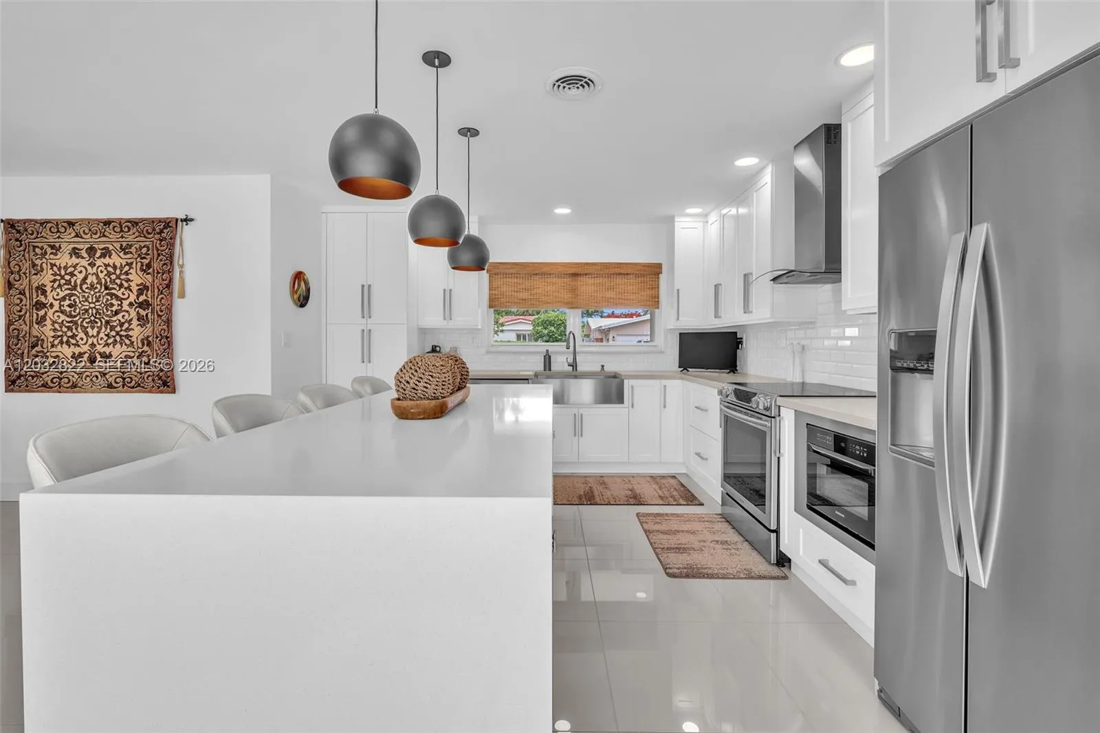 2104 NE 63rd St, Fort Lauderdale FL 33308