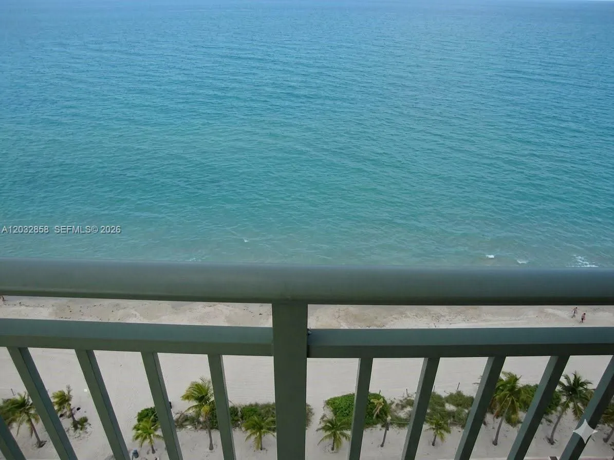 2080 S Ocean Dr # 1512, Hallandale Beach FL 33009