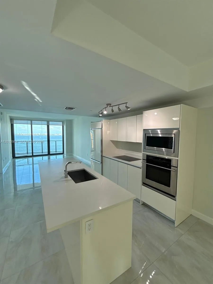 460 NE 28th St # 1907, Miami FL 33137